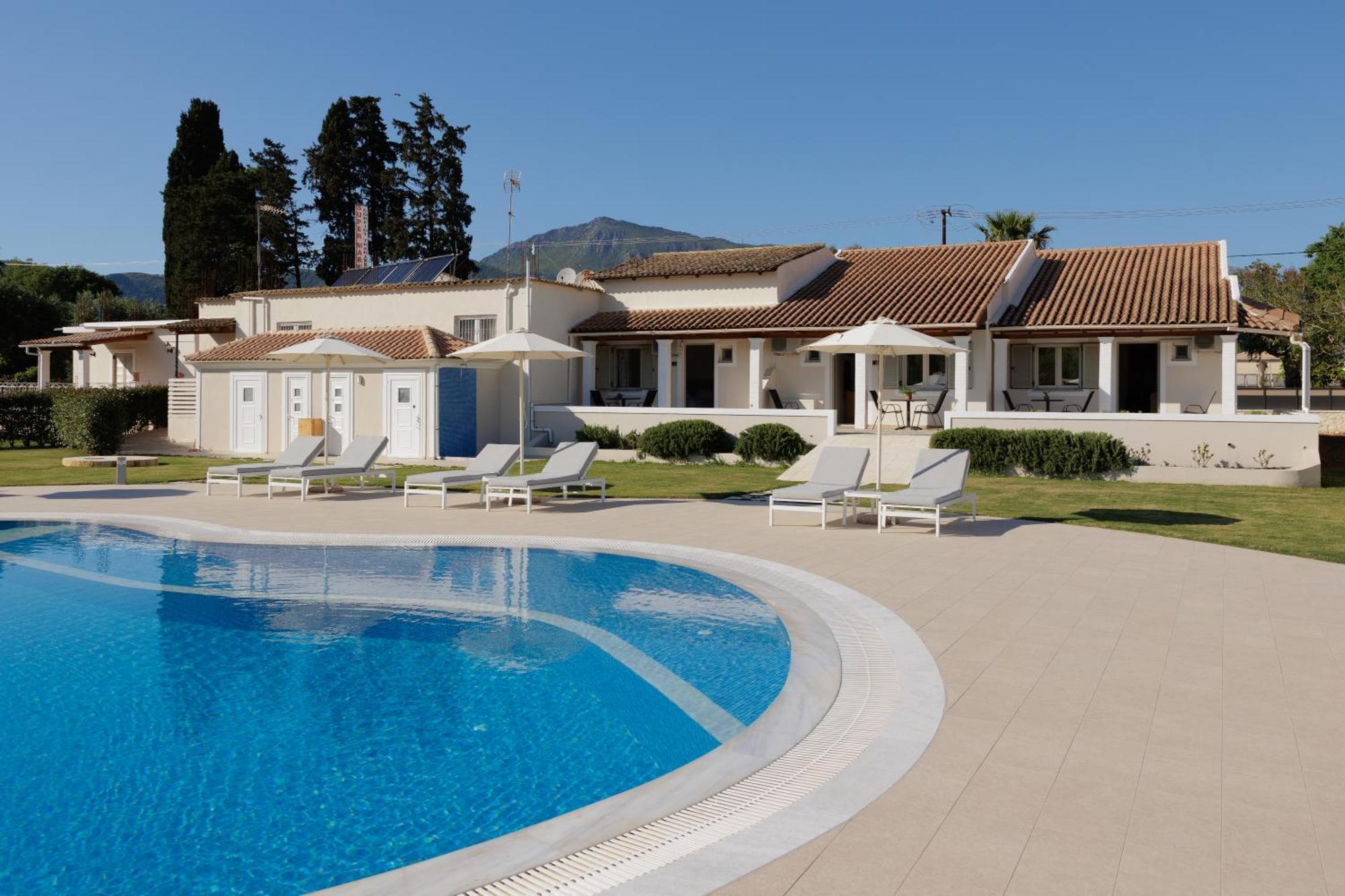 Santos Holidays Dassia  Exterior photo