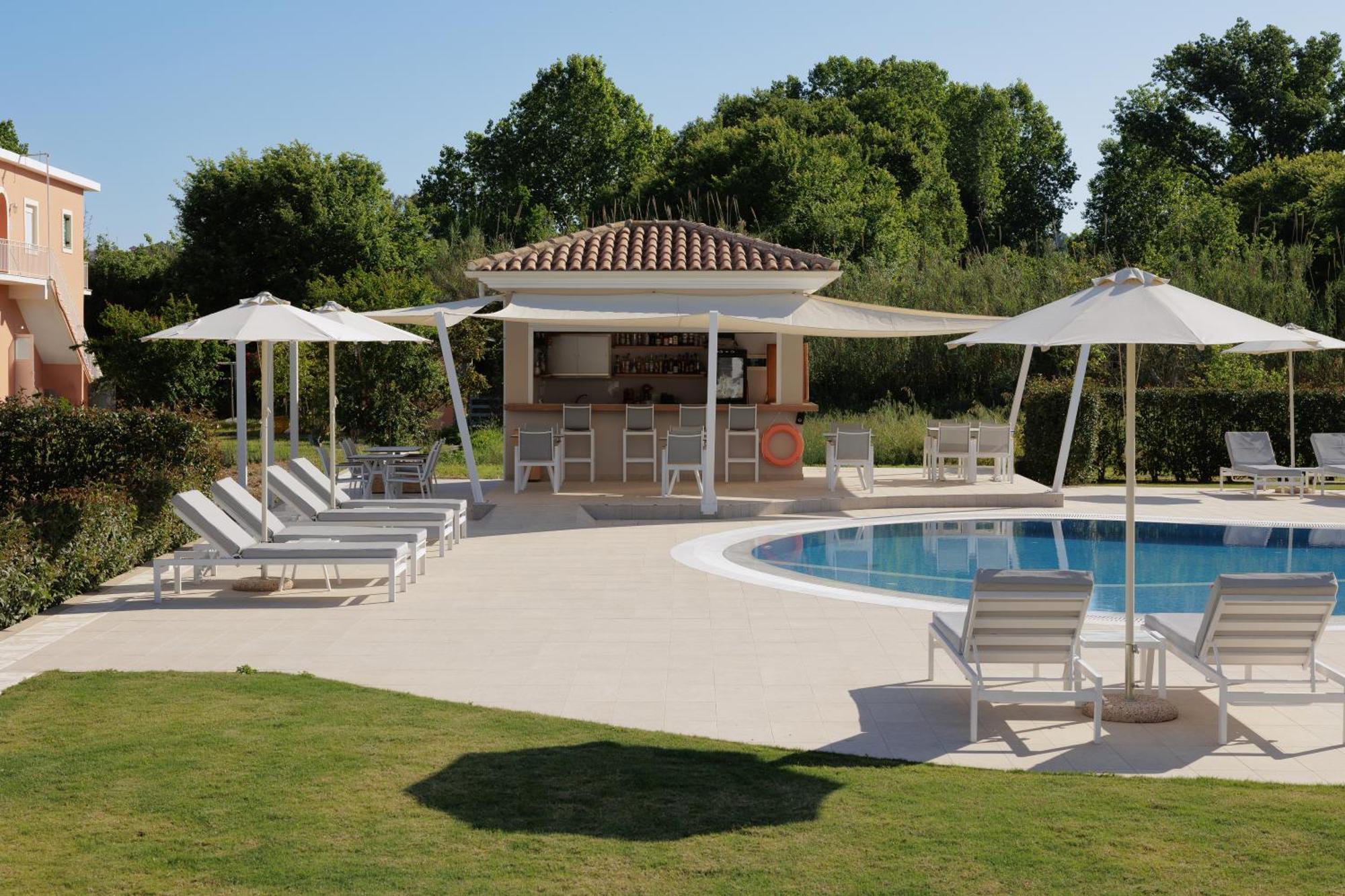 Santos Holidays Dassia  Exterior photo